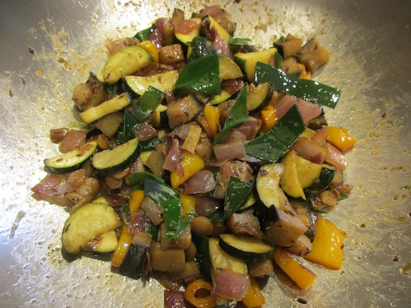 <i>Hosta carnosa</i> leaves cooked with vegetables